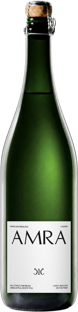 AMRA Lysande – Sparkling Riesling reflection