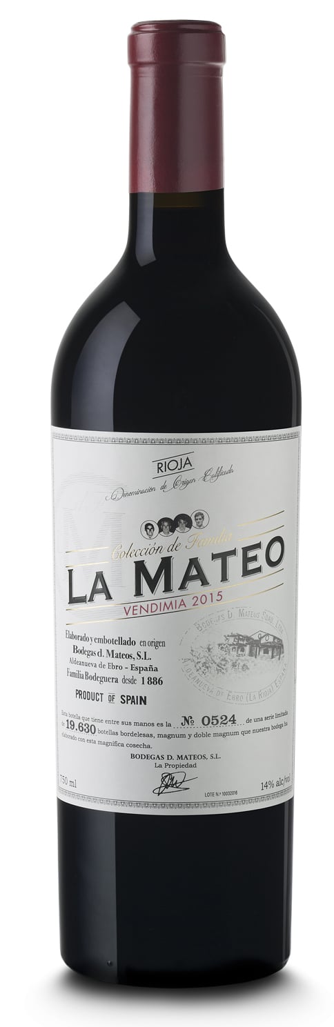 2022 Vendimia Cuvée Colecciòn de Familia Rioja DOP reflection