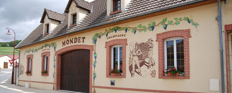 Mondet