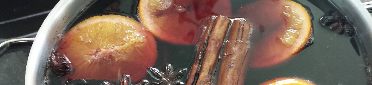 Winzerglühwein mit Gewürzen